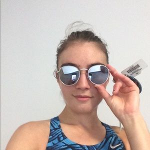 Meet your Posher, Katelyn